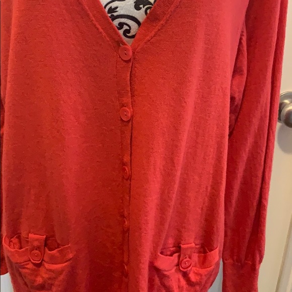 Woman’s long sleeve button front cardigan - Picture 3 of 8